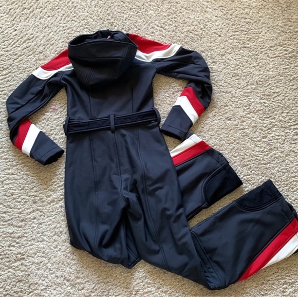 NWT Perfect moment Allos hooded striped ski suit in jet black/red/snow white - Picture 3 of 8